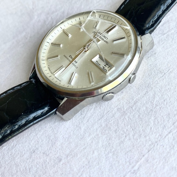 Seiko 5 Sportsmatic Deluxe - Picture 4 of 5